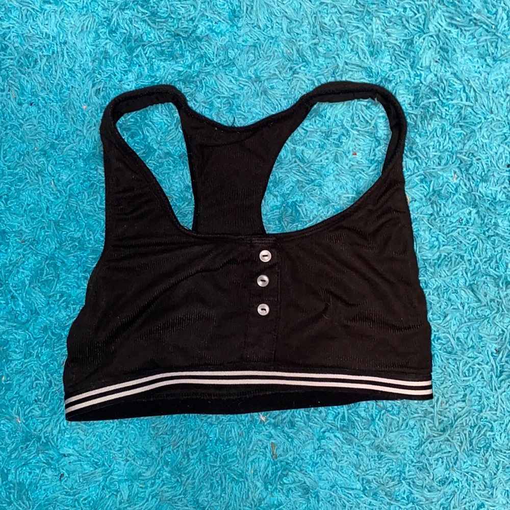 Black sports bra